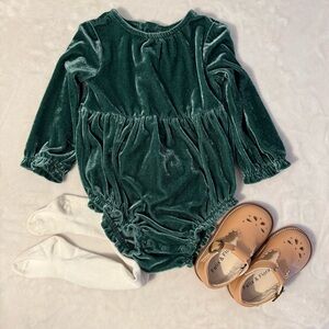 Carter’s Green Velvet Baby Romper w/ Tights 18M Holiday Outfit